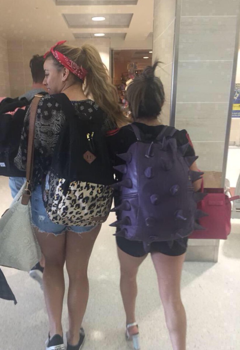 allyflashbacks's tweet image. remember when ally always wore this backpack
