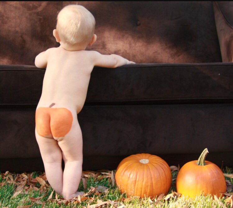 For all the ladies out there looking for their pumpkin fix. You know who you are. #BunsOfSteel #NoNotThoseBunsUncleChristian #SteelNotSteele