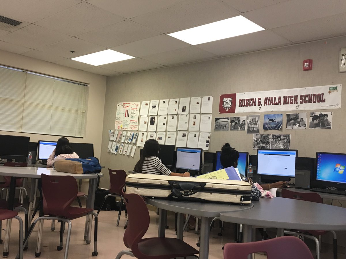Ayala High school students working hard on the #assessment test. Let's get these kids enrolled in <a href="/ChaffeyHSP/">ChaffeyHSPartnership</a> courses 👍🏼