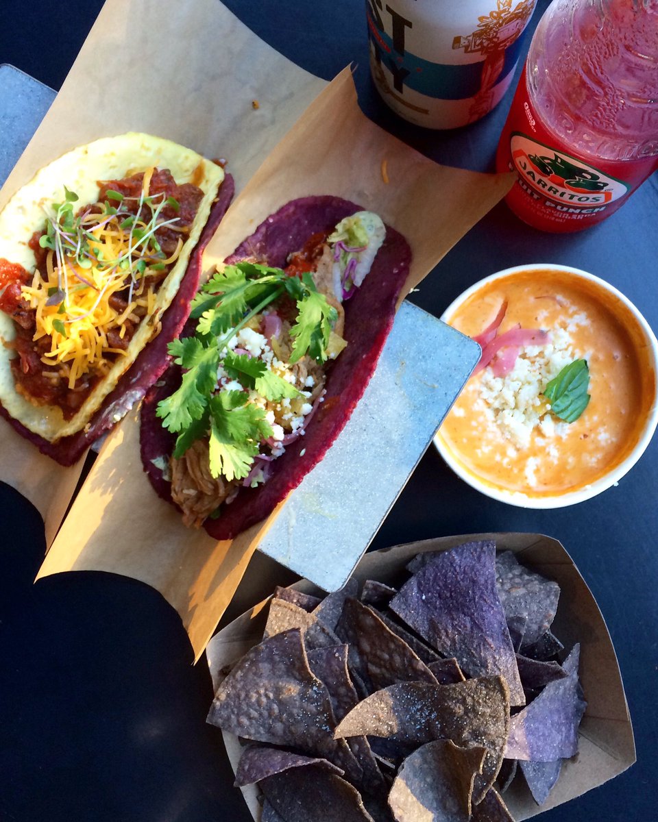 stephosnacks's tweet photo. I love you pizza, but tacos will always come first. 💘 @VTGoldcoast #tacosimissedyou https://t.co/HywSGRBxcw