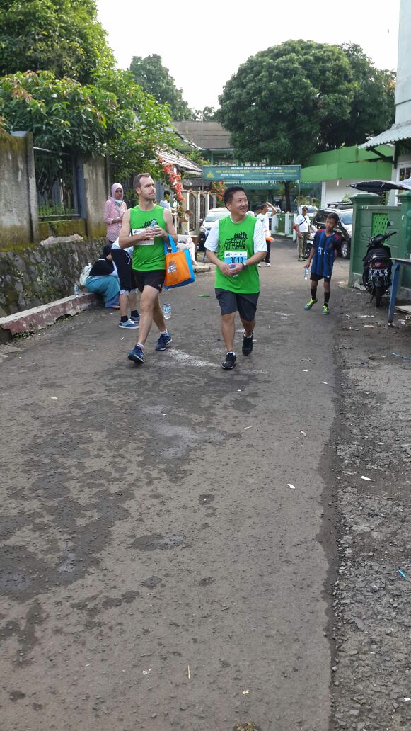 BogorRun2016's tweet photo. Terima kasih juga kepada peserta Internasional #BHR2016. Selamat datang di kota yang paling dicintai: Bogor! Cc. @PemkotaBogor https://t.co/vC3mJh4zLP