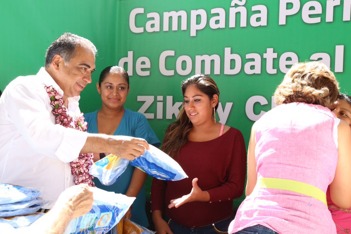 HectorAstudillo's tweet photo. Cuetzala cuenta con la campaña permanente para combatir dengue, zika y chikungunya; proporcionamos repelentes y pabellones. https://t.co/cOyyTqYVZO