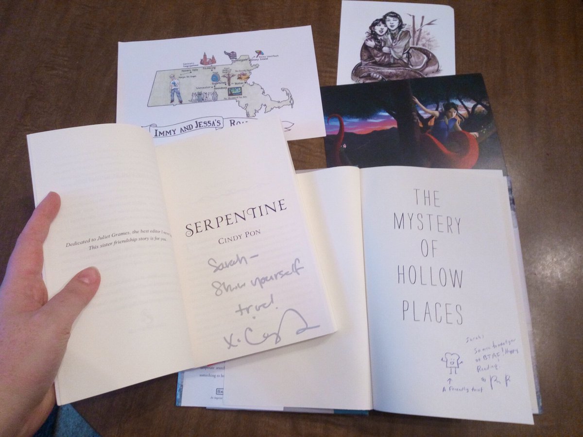 SarahCrowley's tweet photo. OMG!! So many gorgeous signed books!! #BTAF2016 #BTAFive @BTAFest #goodreads #books https://t.co/uvCwZRpcYf