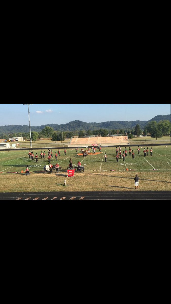 Michele_Filon's tweet photo. Very proud of @ebbands - 1st place band & best percussion! @timhoagland @WARRIORS_EHS #WG2016 https://t.co/q8aUqB89a6