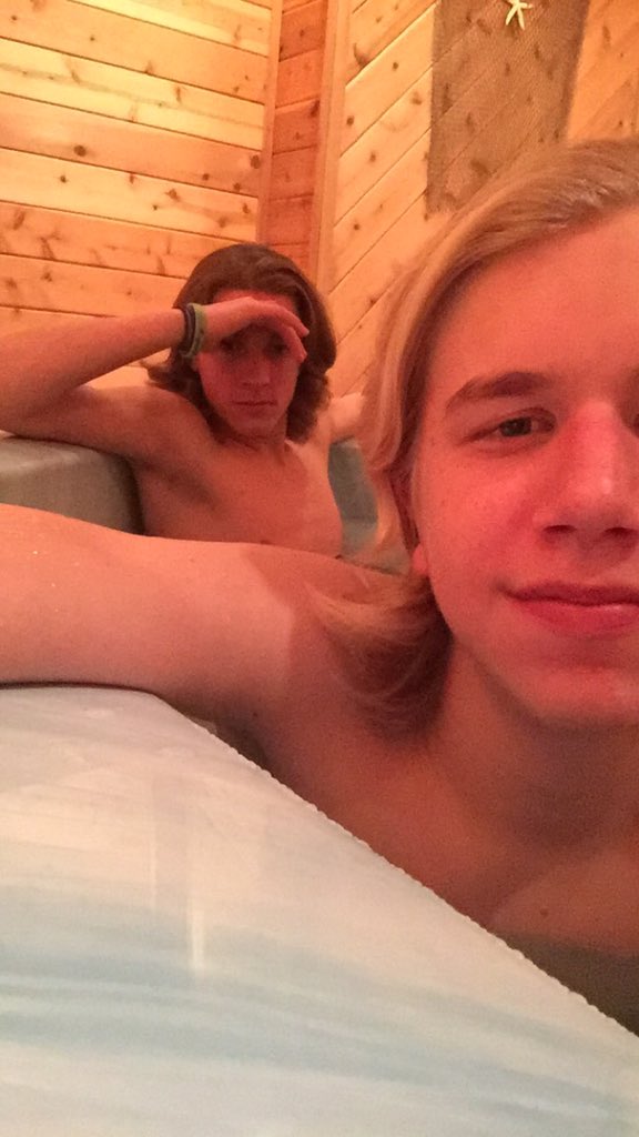 bengrant2112's tweet photo. Happy bday Lukas 😍😍🎉🎉 https://t.co/kMZRGc6lOb