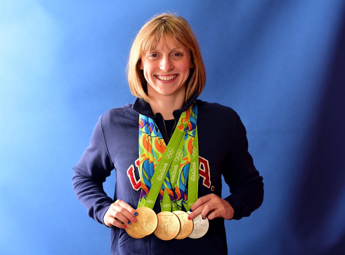 USASwimming's tweet photo. Winner of the USA Swimming Athlete of the Year Award after 4 Gold medals, 1 Silver medal and 2 World Records in #Rio2016: @katieledecky https://t.co/G54XB8lsVp