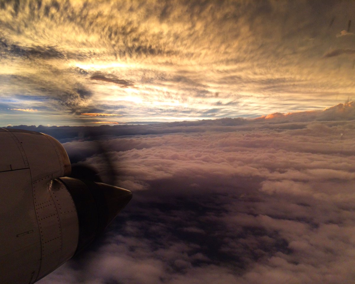 HRD_AOML_NOAA's tweet photo. #Sunset on the last flight into #TSKarl as it heads out into the Atlantic. #NOAA43 had a great week of flights! 📸: Lisa Bucci https://t.co/2udFpwRBsz