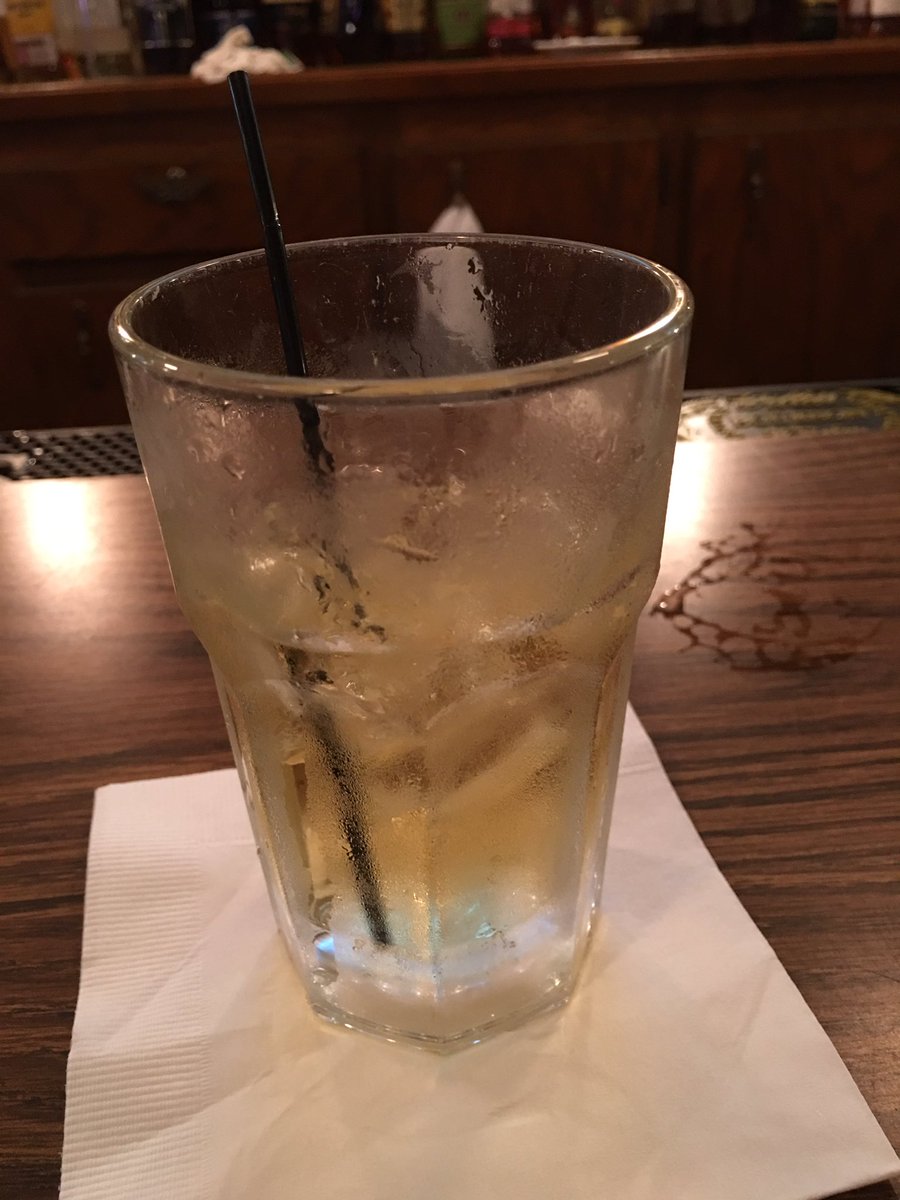 TheWeiner13's tweet image. At the bar #ripstream someone hit a transformer.... #comeon