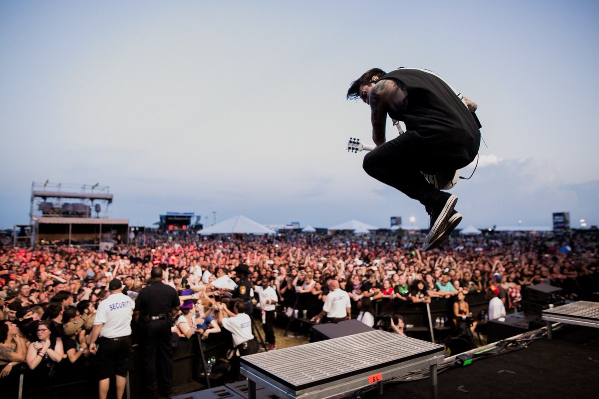 piercetheveil's tweet image. Thank you, @TexasMutiny!