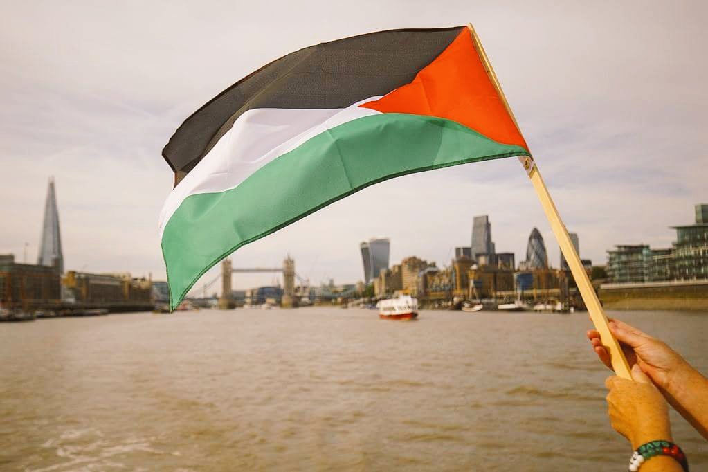 #صور.. من استقبال اعضاء سفينتي امل وزيتونة، على نهر التايمز 