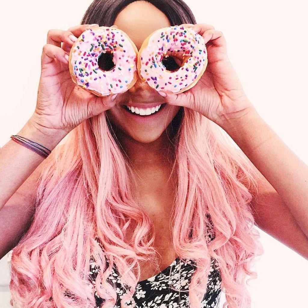 obsessedwthpink's tweet photo. 😅 love this pic

Photo: @kennedycoe 💖👍💖 #pink #donuts #awsome https://t.co/zXR45eZROZ