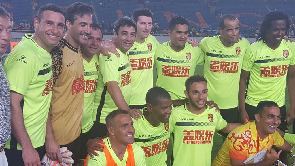 anibal_matellan's tweet photo. Algunas fotos de la gira en china representando a nuestro club boca juniors. https://t.co/pxBifTCOjw