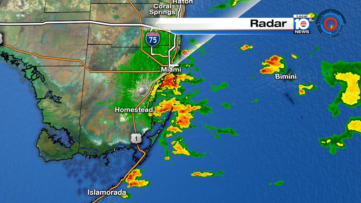 Showers are being tracked by @TrentAricTV tonight along the coast of Miami-Dade and the Upper Florida Keys. https://t.co/s5ZN5Iej0W