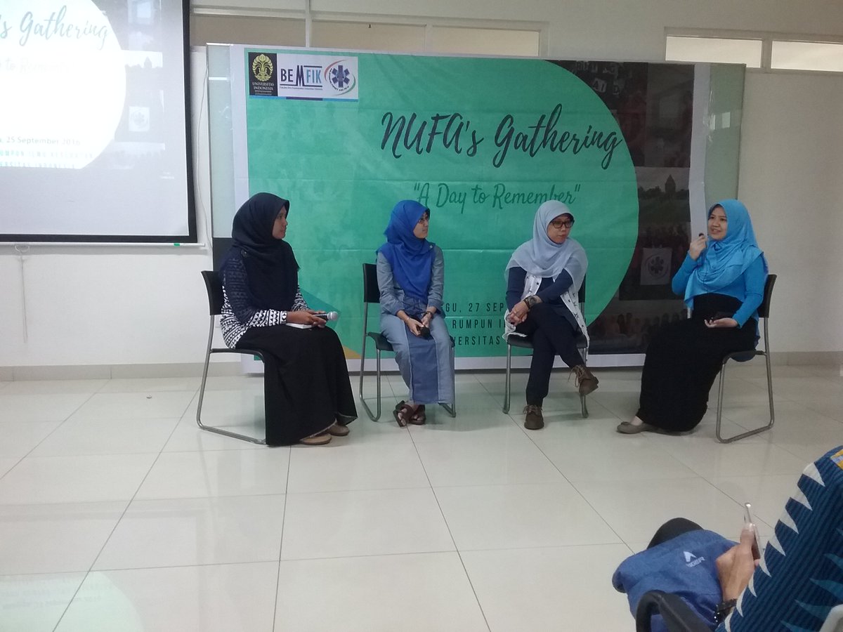 Lanjut ke sesi sharing II, kali ini ditemani moderator kita Kak Raudha,dan pembicara kita yg kece-kece ada Kak Indah, Kak Arcell, &amp; Kak Amel