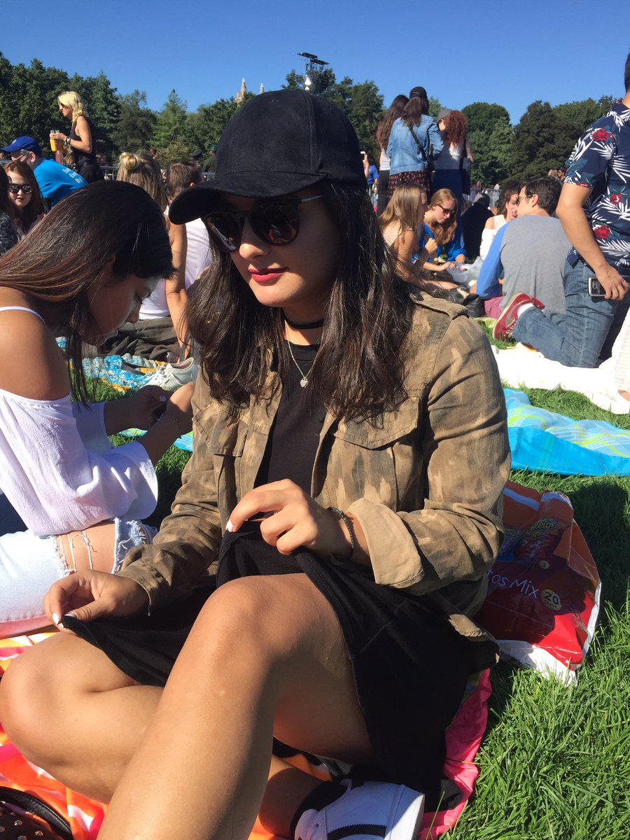 keepinitbieber's tweet image. Didn't take any pics of the actual festival itself loll but global citizens festival was fun af