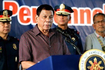 mariaressa's tweet photo. Duterte 'admitted complicity' in Davao killings – WikiLeaks - https://t.co/Fl7huq8ntL via @rapplerdotcom https://t.co/mGqAtvD2mT