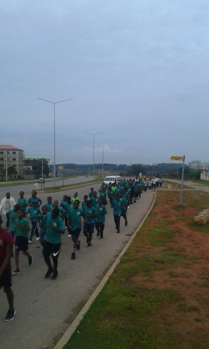 KennethSilas3's tweet image. Pace Setters College on Saturday morning jogging.