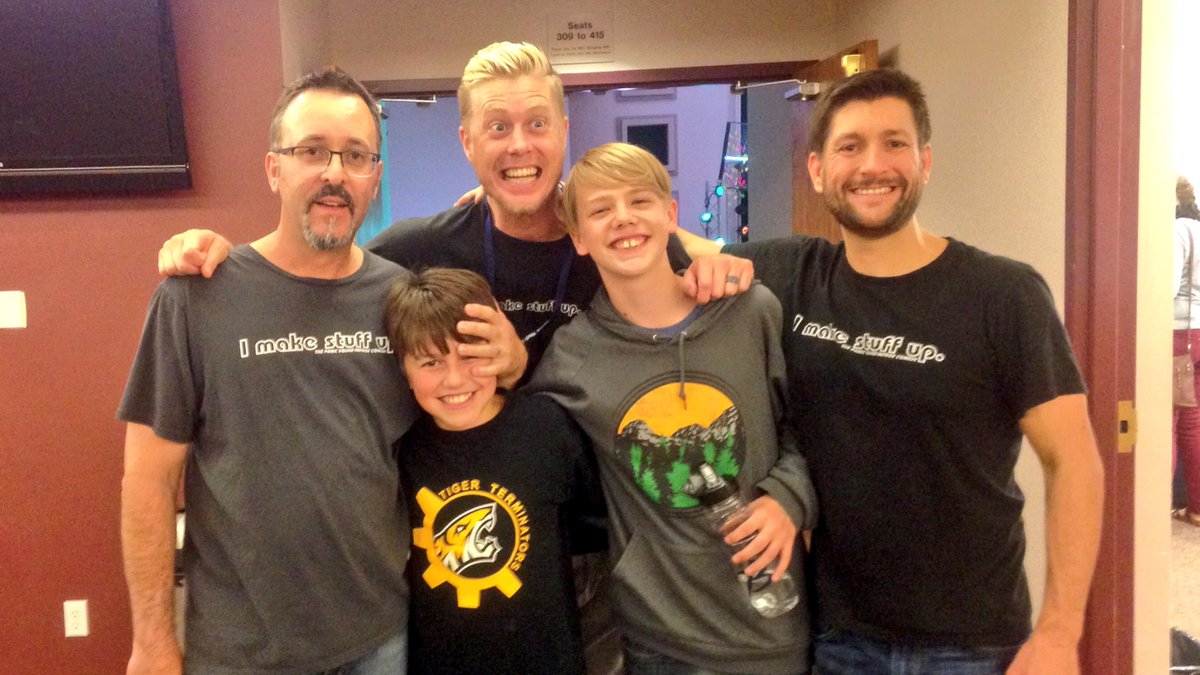 Nothriller100's tweet photo. @SolidSpider3245 and I met @panicsquad at @identity_yc https://t.co/NOw8eqIR62