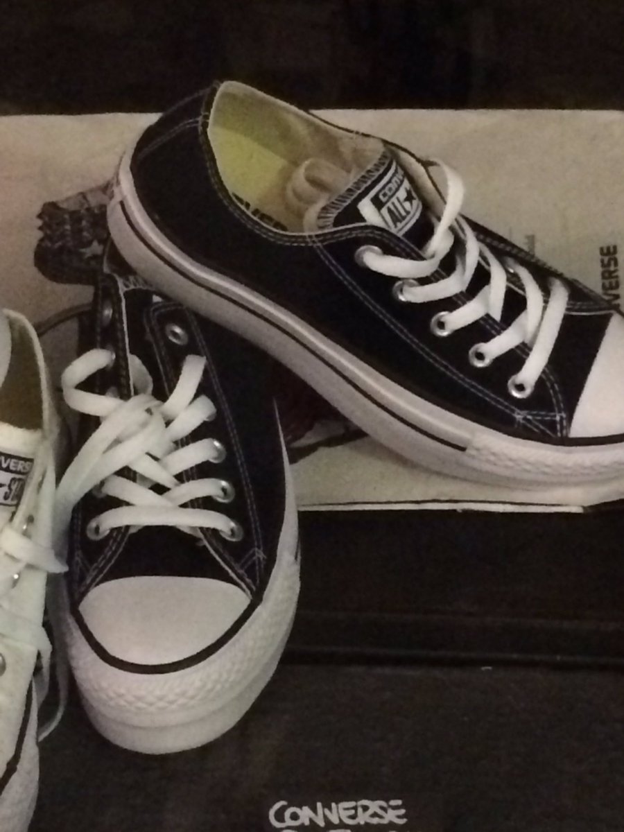 andresinilaura's tweet photo. Need them in my life. ⚫️ @Converse #converse #converseplatform https://t.co/zb6SChYKsx