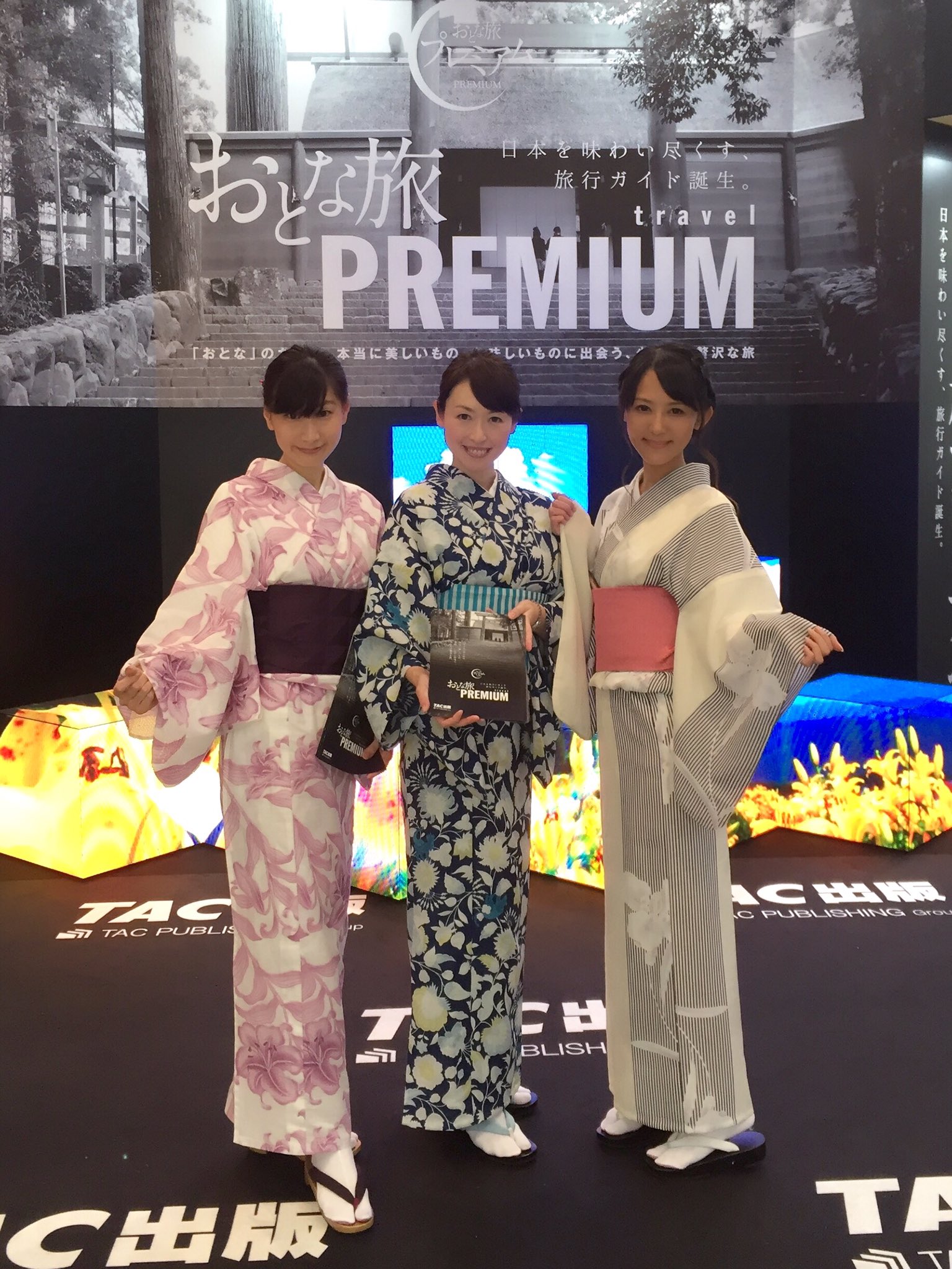 円城寺佳子 西ホールのブックフェアに 宮脇はっちゃんと宮西ななちゃんと神崎麻美ちゃんがいると聞いて会いに行ってきた すんごい久々に会ったけど ほんと皆変わらなすぎる 円城寺佳子 西ホールのブックフェアに 宮脇はっちゃんと宮西ななちゃんと神崎麻美ちゃんがいると聞いて会いに行ってきた すんごい久々に会ったけど ほんと皆変わらなすぎる