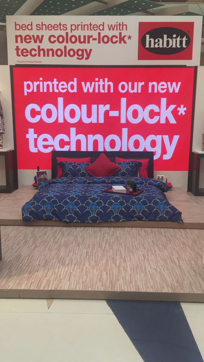 NinaJabeen's tweet photo. Look at this awesome design #ColorLockTechnology https://t.co/3AVQyTBdt2