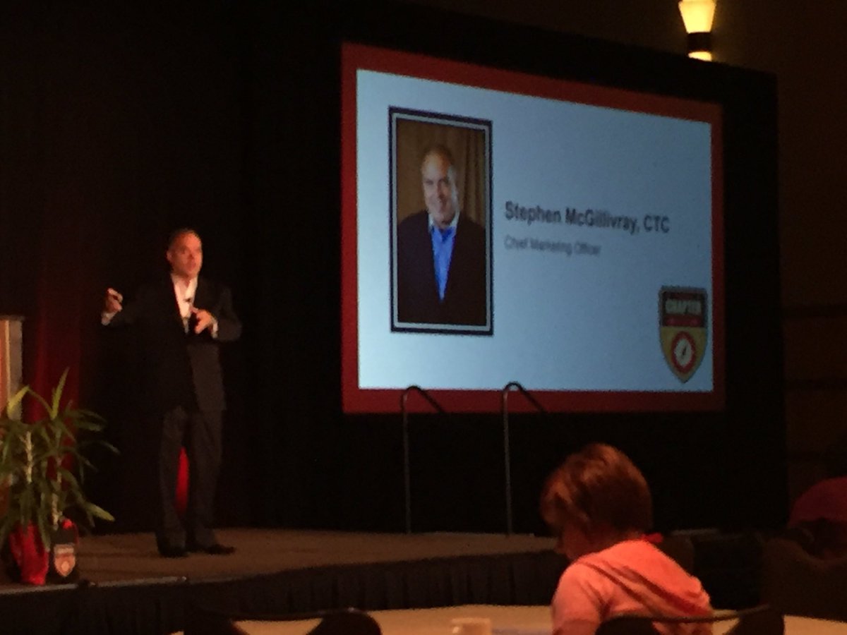 TravelV's tweet photo. @TravelLeaders CMO Stephen McGillivray presenting neat things coming up in 2017 for @ResultsTravel members #rtnm2016 https://t.co/5zqo9aDitc