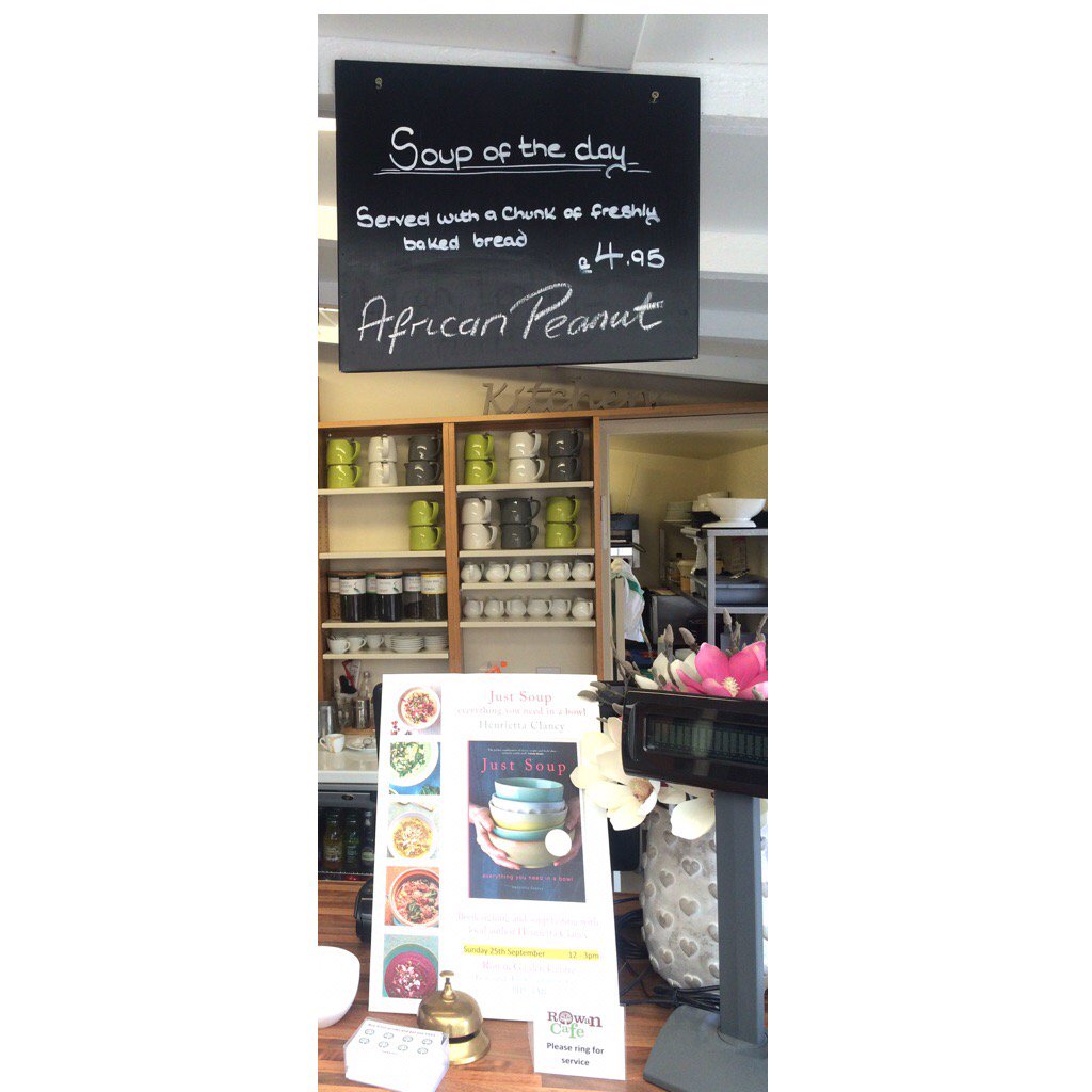 HenriettaClancy's tweet image. #soupoftheday @RowanGC today is my African peanut 🍅🍠which has been whipped up most deliciously 👌🏽