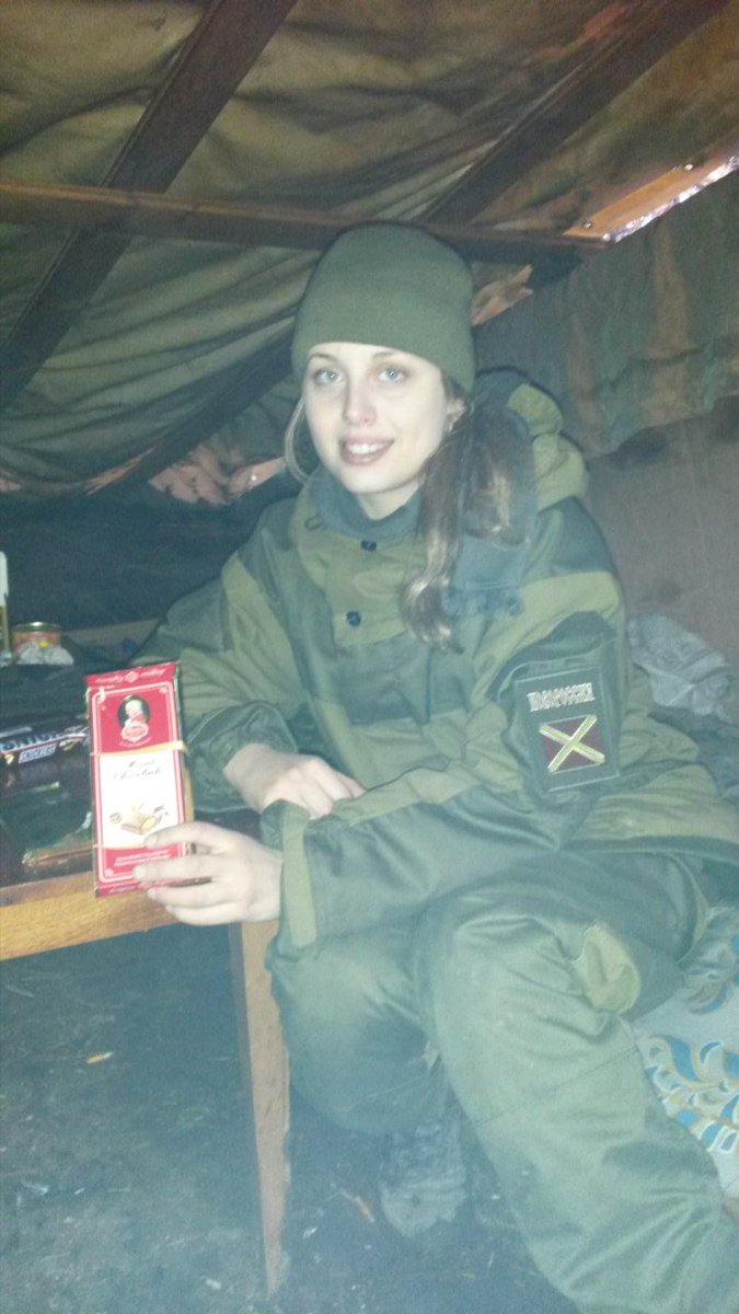 Crs Vdv Auf Twitter 元ロシア空挺軍女性兵士 ユリア カラモバ氏 15年ルガンスク人民共和国にてボランティア活動している時の画像 実際に戦闘行為を行っていたのかは不明