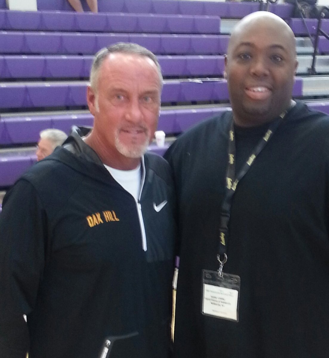 CoachCoore's tweet photo. Learning from C. Anthony H.S. Coach from Oak-Hill Steve Smith.@BBallClinics #networking #Fmbasketball https://t.co/KnOhavjs6p