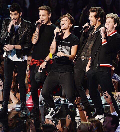 1dnananiall's tweet photo. あー。。かっこよくて好きで好きでたまんない💓
ずっと見てられる👀💓
自分が生きてる時代に存在してくれてありがとうございます。

#OneDirection https://t.co/iLV43WnOXJ
