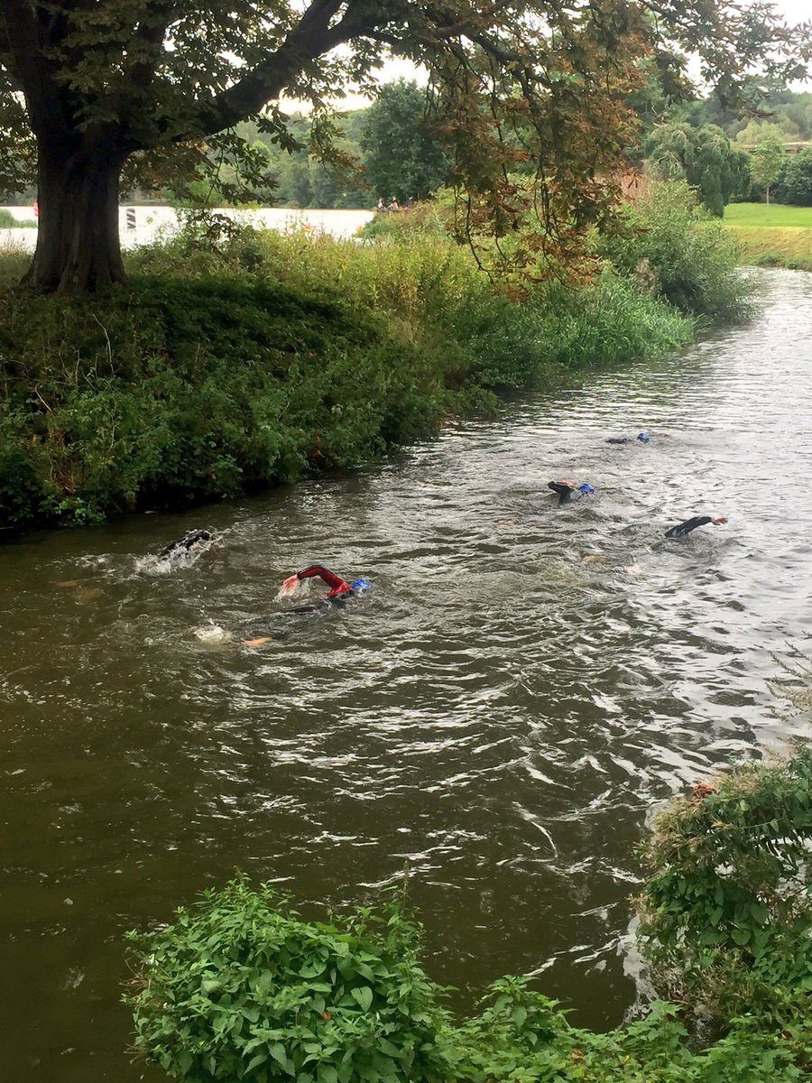racecheck's tweet photo. The Gauntlet and Olympic distance races in full swing at the @CastleTriathlon #hevertri today!! @UkTriChat #uktrichat #triathlon https://t.co/GRKjOsOelL