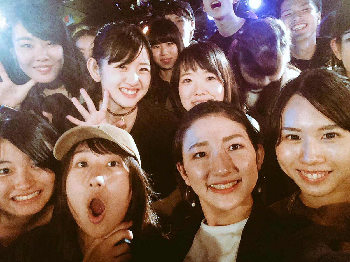 n_t1278's tweet photo. 3年目のBUSHも楽しすぎたぁ〜！！
運営のみんなほんまにありがとう💫
次は神霜！！💃💕
さぁ明日からの1週間が勝負やっ。頑張ろ。
実習もあとちょっと！

#BUSH2016 #LSB #Luminous https://t.co/sCTEi52TZq
