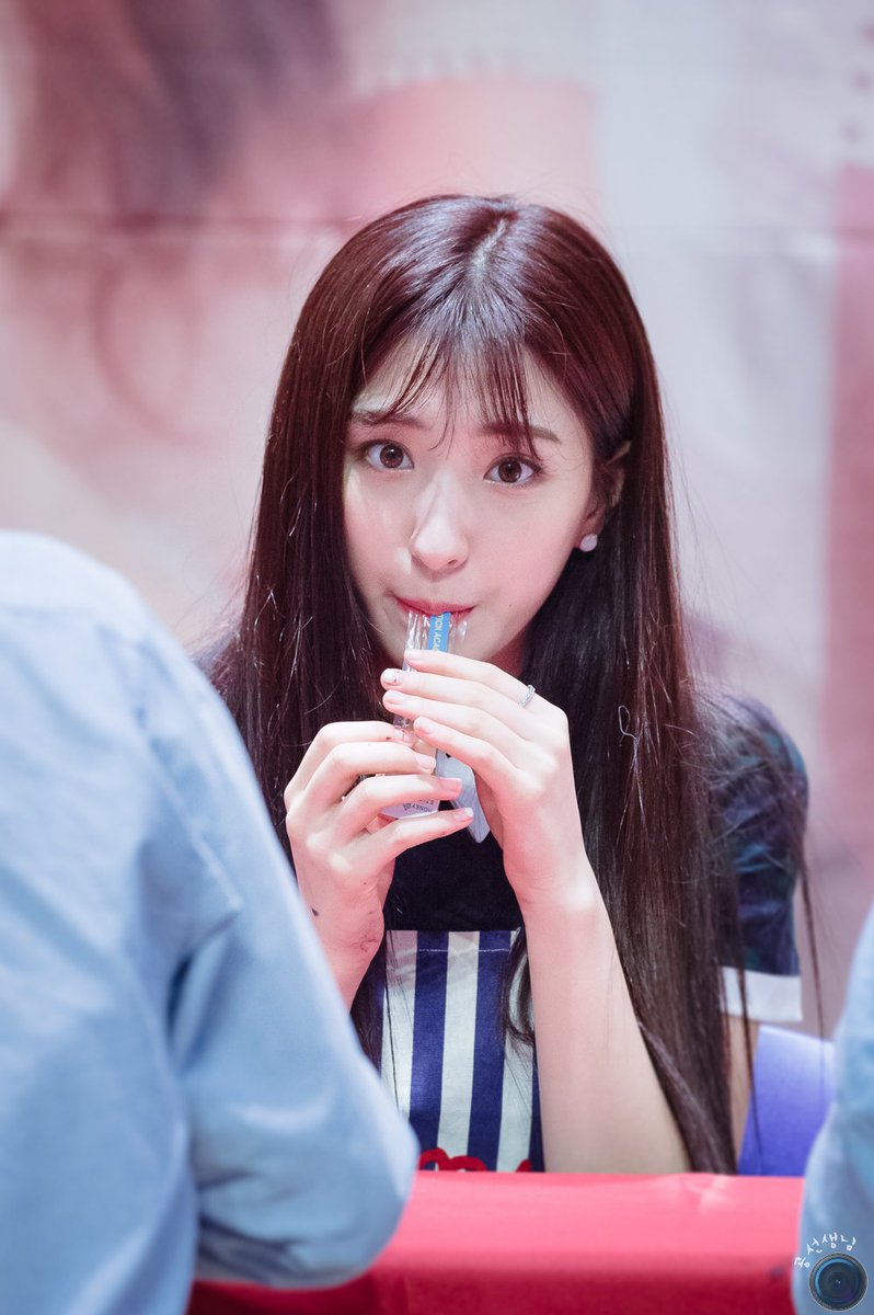 EUNSEOThailand's tweet photo. [HQ]160924 #EUNSEO Incheon Fansign by gphotoz_ 
https://t.co/mSabToVyIE
https://t.co/Vmr8ZKLZPM
#우주소녀 #은서 #WJSN https://t.co/o9kX6GTi3m