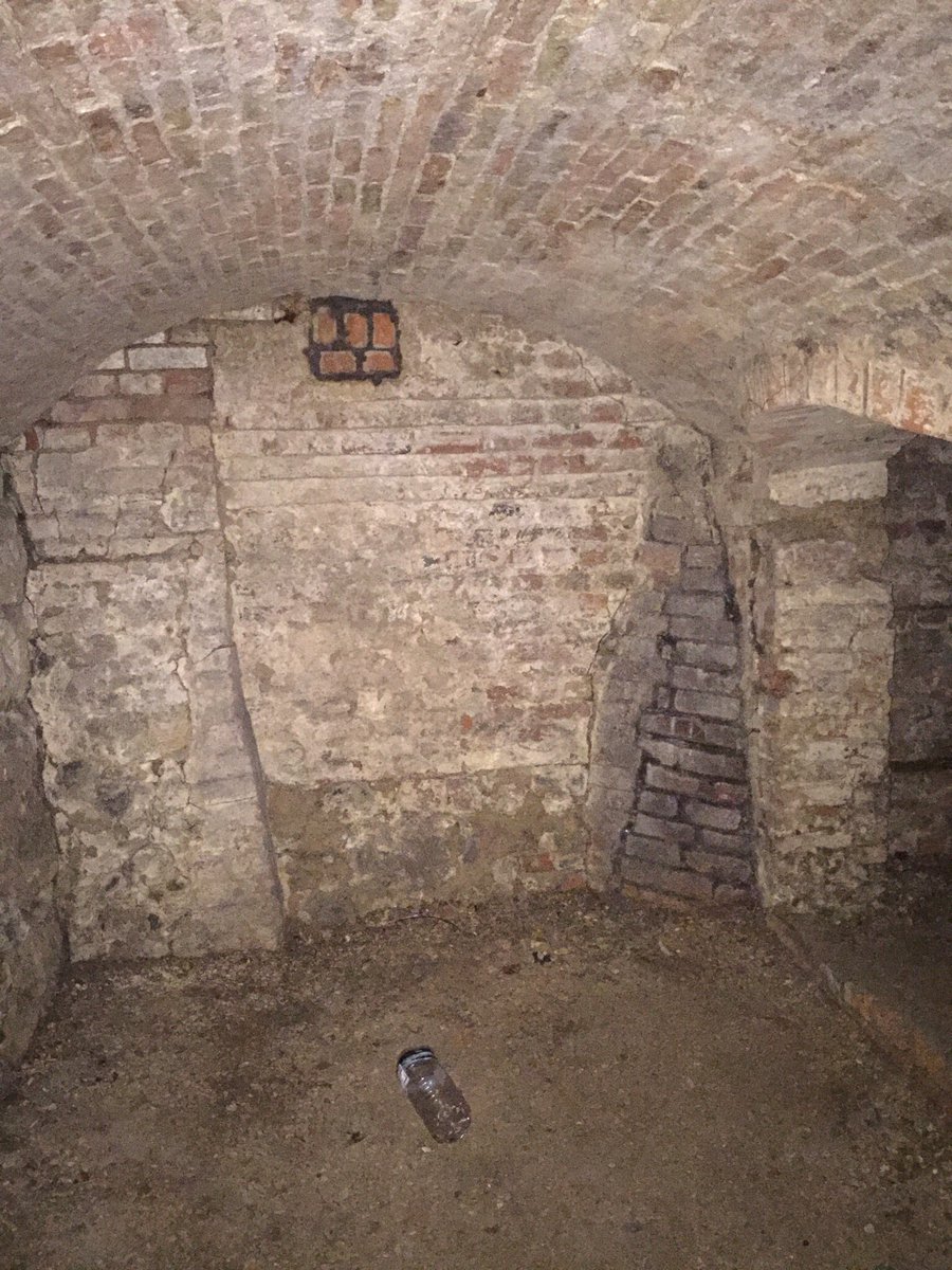 Our next ghost tour is this Wednesday! See some of the city's cryptic vaults and terrifying ghosts! @sup3rnaturalent <a href="/SeeSouthampton/">SeeSouthampton</a>