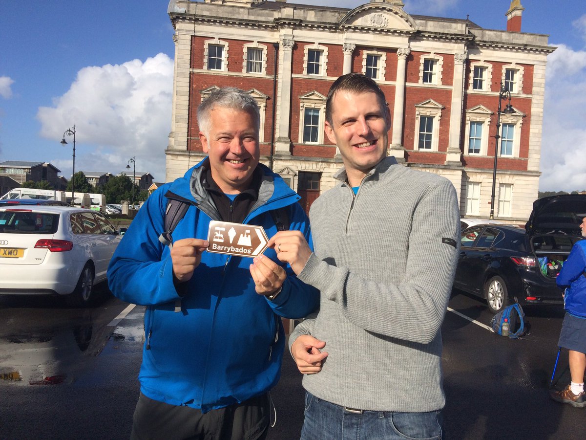 Just bumped into @DerekTheWeather before his charity walk in aid of @Velindre - showing his love for #Barrybados