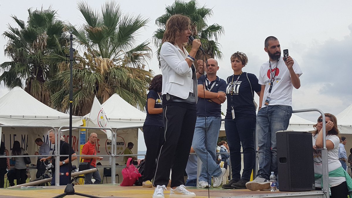 social5stars tweet media