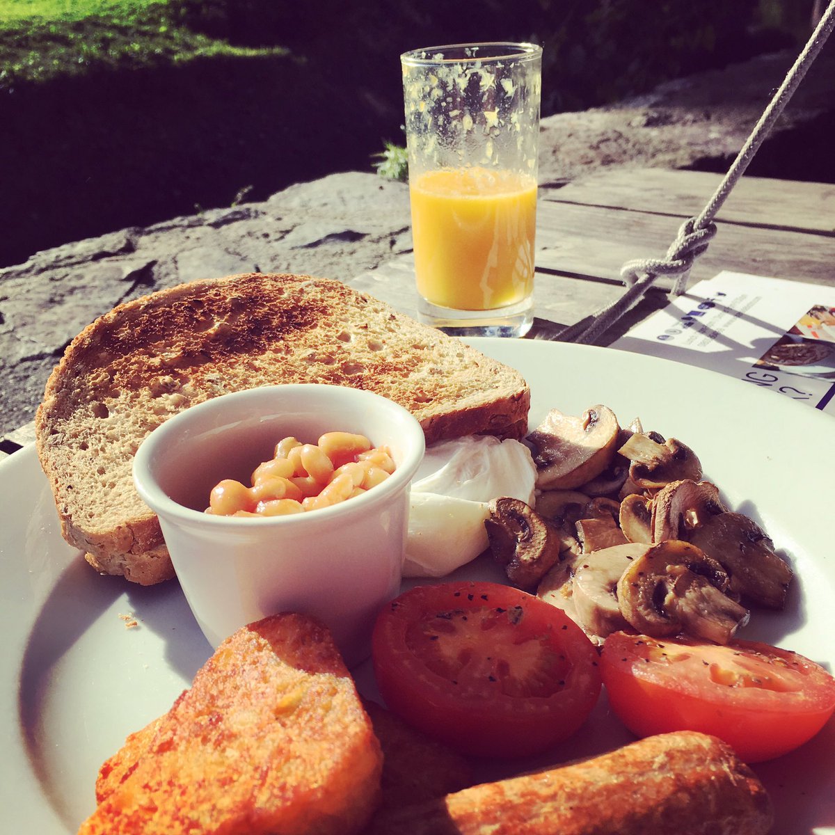 delicious breakfast <a href="/TotnesWaterside/">Waterside Bistro</a> by the river in the sunshine. Liking Sunday already. #Totnes #breakfast