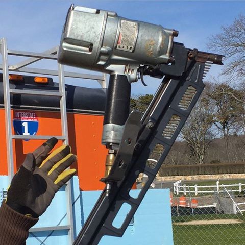 Pneuhook's tweet photo. #Carpenters “All you need to do is to just" https://t.co/EOzJ0yq8w2 TimeSaver #ToolSaver Grab one today https://t.co/rYUMrznzsg #Build w/us https://t.co/uXgf5KOrVi