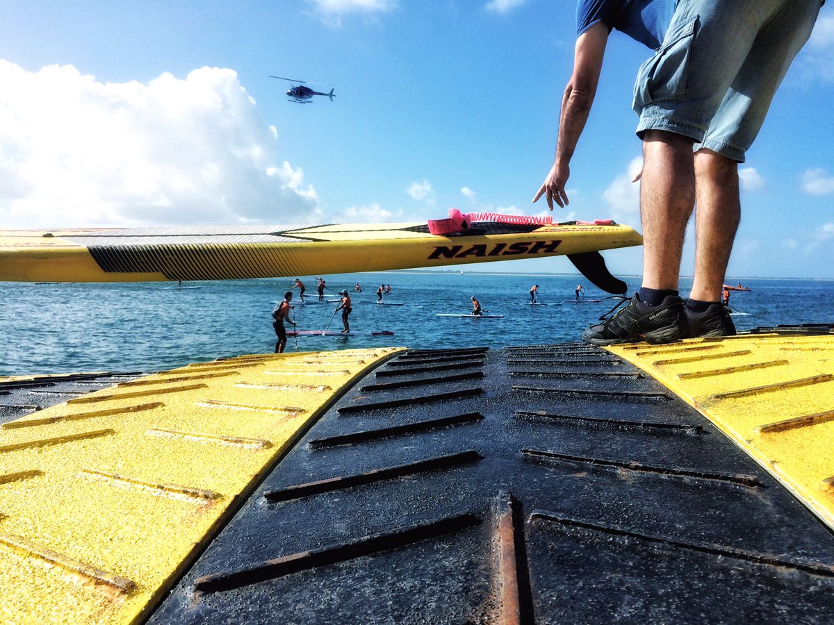 igersagen's tweet photo. Départ en #SUP pour le @fortboyardchall 💦 #instawe3_otro #fbc11 #rochefortocean #jaimelafrance #igerscharentemaritime https://t.co/xzkwprr2uL