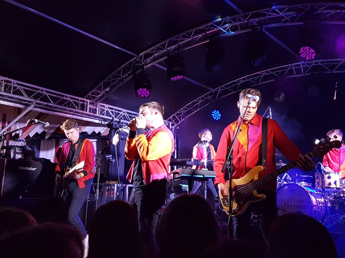 TomPaulMaya's tweet image. Flippin&apos; amazing time at the @GooseIsland #LDNblockparty! @E_E_ smashed it...and the beers...oh the beers! 😍🍻😍🍻