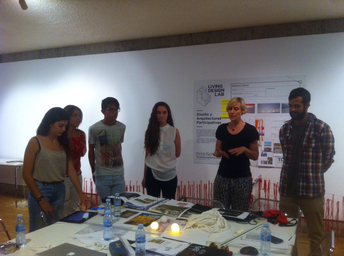 easd_tfe's tweet photo. Los procesos de trabajo de #LDL2016 continúan!! we❤️design #easd_tfe @CanalULL @UECanarias @TFDesignWeek https://t.co/ytT7oQ4GHo