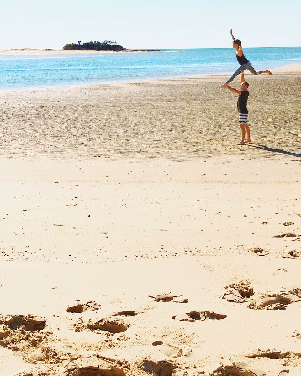 SkiAnita's tweet photo. @WanderlustFest 👯♂️
Awe-inspiring!😍
@Queensland @sunshinecoastoz @australia
#CottonTreeBeach #VisitSunshineCoast https://t.co/9VDp800Rri