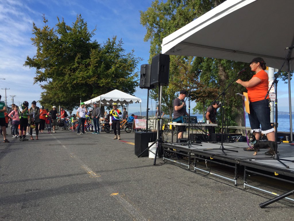 The DRT is about to start - <a href="/familybikesea/">Familybike Seattle</a> is briefing the riders