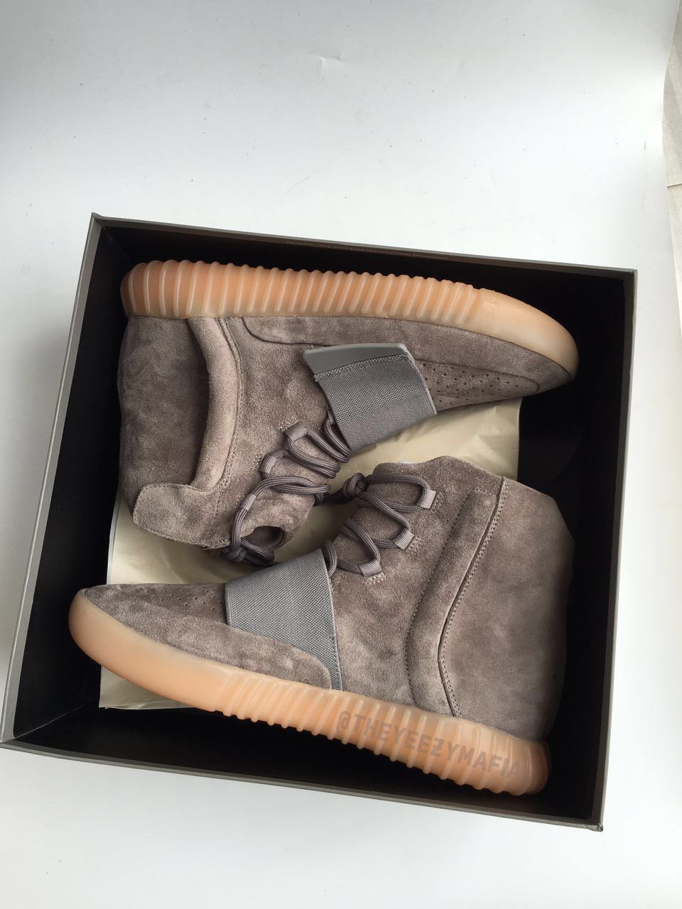 Yeezy shop 750 sample