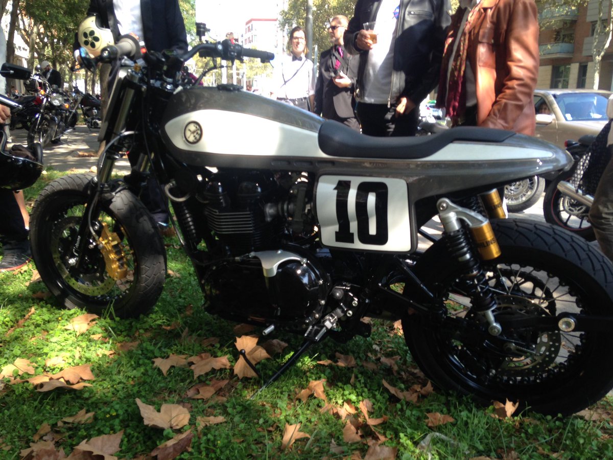 PeterAMC's tweet image. En #KaffGarage reunión de moteros #Vintage, en plena #Merce. Yo quiero esta: