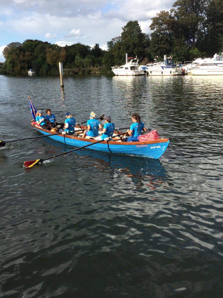 Leaving Molesey Lock! Next lock is Teddington!!