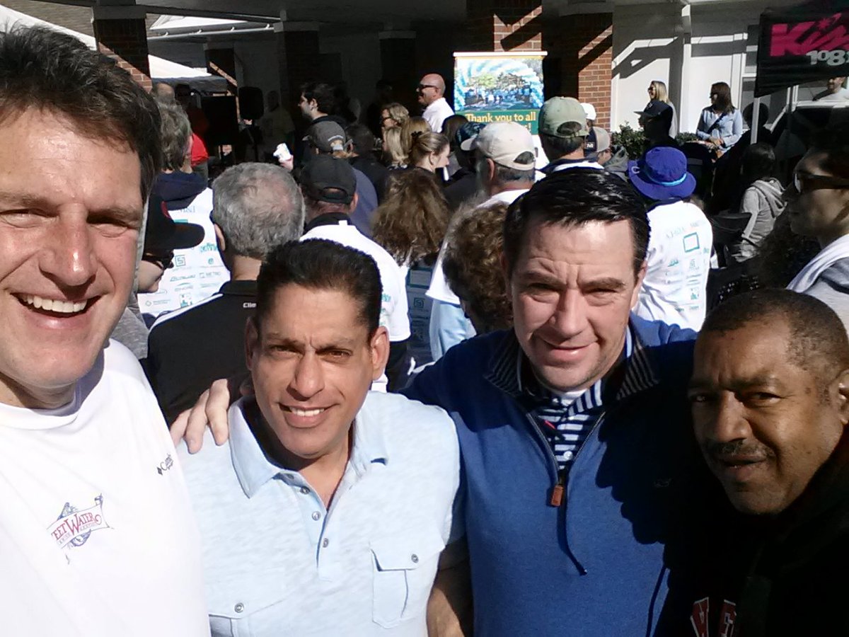JayAshMACP's tweet photo. Gr8 to join old friends for a terrific cause. Thanks Chelsea Jewish Foundation for hosting your 8th ALS and MS Walk! #Workingforacure https://t.co/SDHyXDq41G