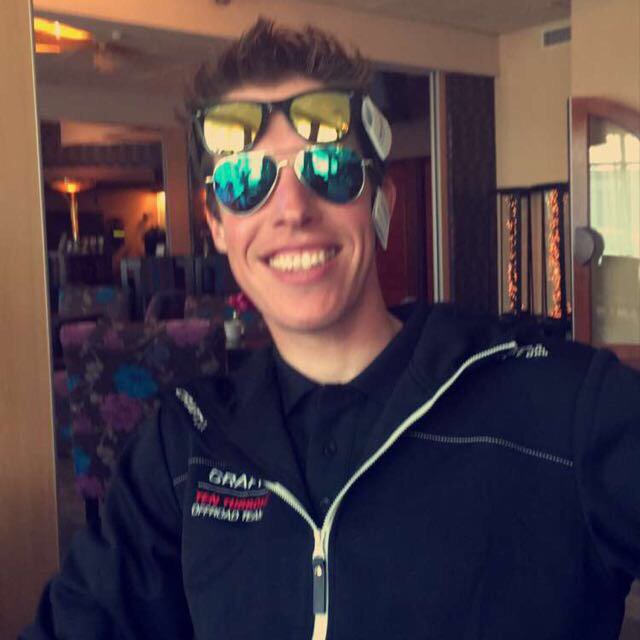 NielsWubben's tweet photo. Het blijft maar @PolaroidSun weer in Nederland. Op naar t pannekoekenhuis https://t.co/oIZNRgBGzB