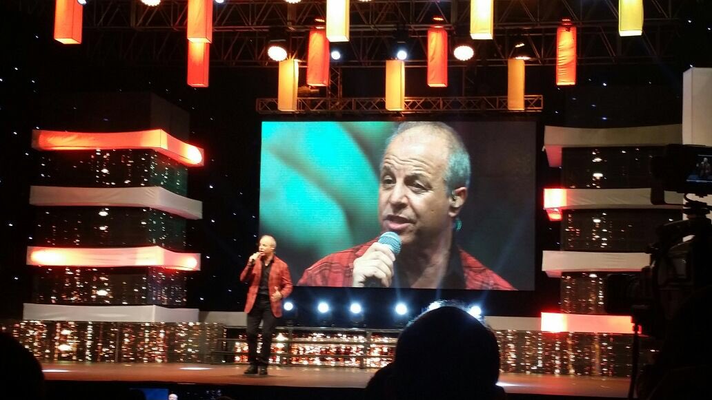 CheVeraG's tweet photo. Buen momento de ayer en Miss Continentes Unidos...
Mi hermano @albertoplaza en acción! https://t.co/DQUaTMkW3L