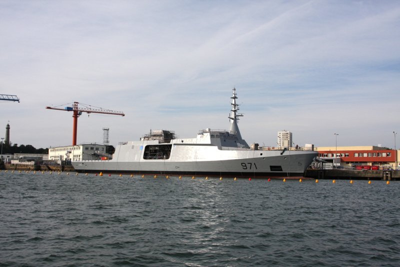 DCNS تبدأ ببناء الدفعة الأولى من كورفيتات Gowind للبحرية المصرية CtNXoPMXYAAPzKY